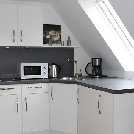 Haus Lenchen Mit Garten In Lage Schillig